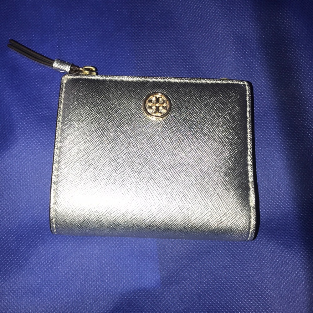 COPY - Tory Burch Mini Wallet